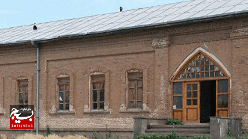 مدرسه‌ای که خودش یک کتاب تاریخ است