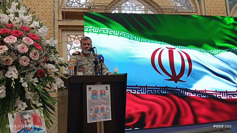عمل شهید سپهبد پاکپور و سرلشگر شهید غلامرضا سلیمانی الگوی جامع جهاد و فداکاری بود