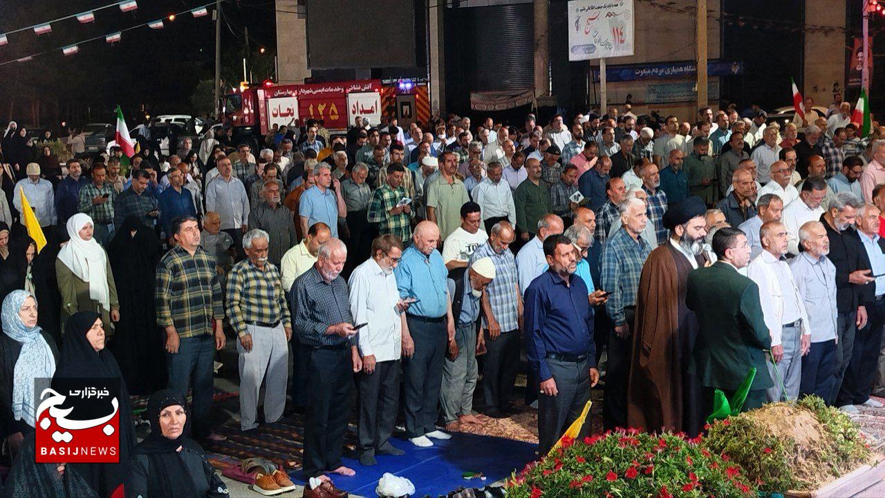 اقامه نماز استغاثه در نودمین شب اجتماع مردم مؤمن بهارستان