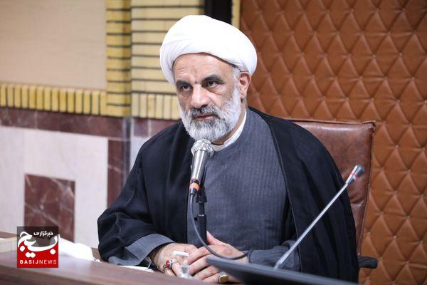 نقشههای دشمن با بصیرتافزایی خنثی میشود نقشههای دشمن با بصیرتافزایی خنثی میشود