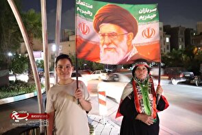 اجتماع مردم انقلابی تهران در میدان امام رضا(ع)