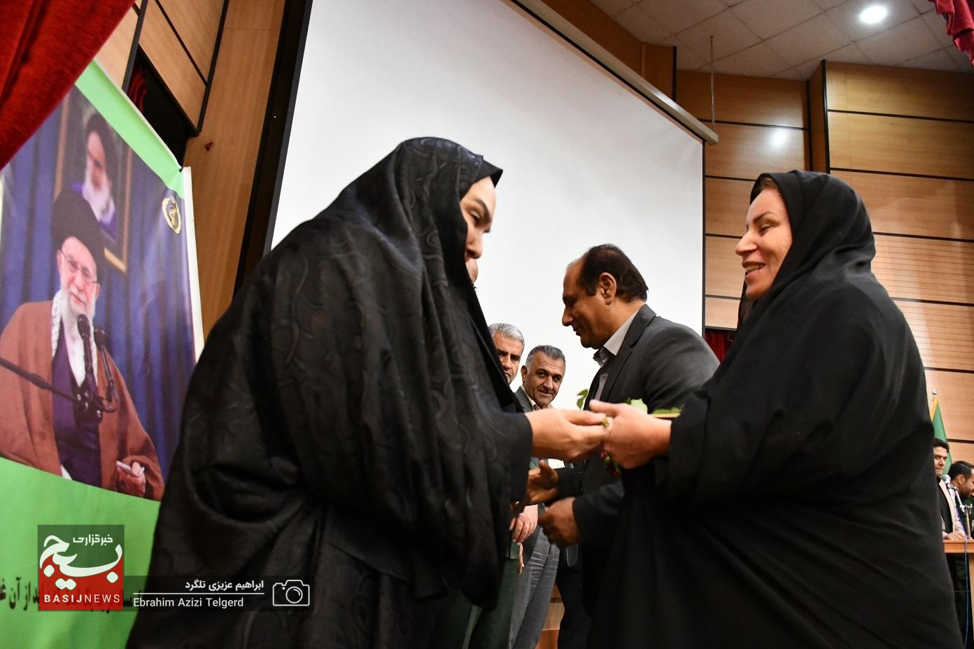 تجلیل از جهادگران عرصه امنیت غذایی در یاسوج تجلیل از جهادگران عرصه امنیت غذایی در یاسوج