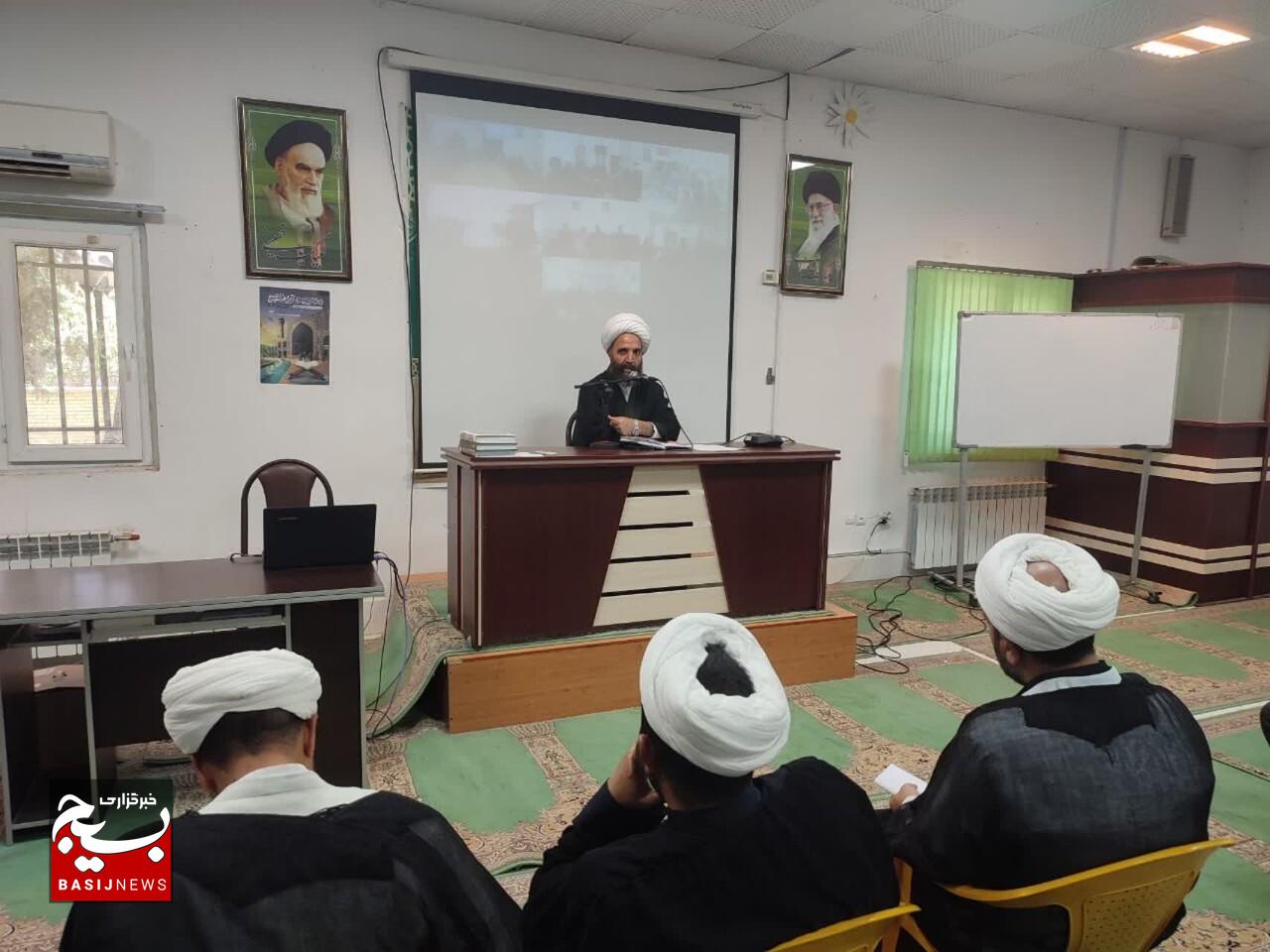لازمه مقابله با دشمن، فهم و عمل درست به فرمايشات رهبر معظم انقلاب است