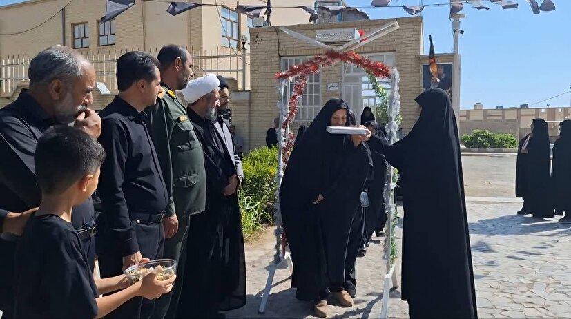 اعزام بیش از 200 نفر از بسیجیان شهرستان مروست به مراسم وداع امام شهید
