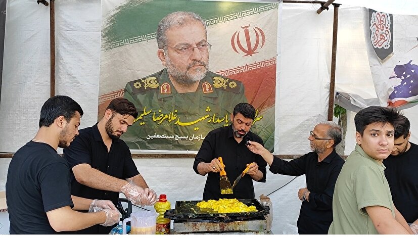 فعالیت 13 موکب جهادی استان در مراسم بدرقه امام شهید