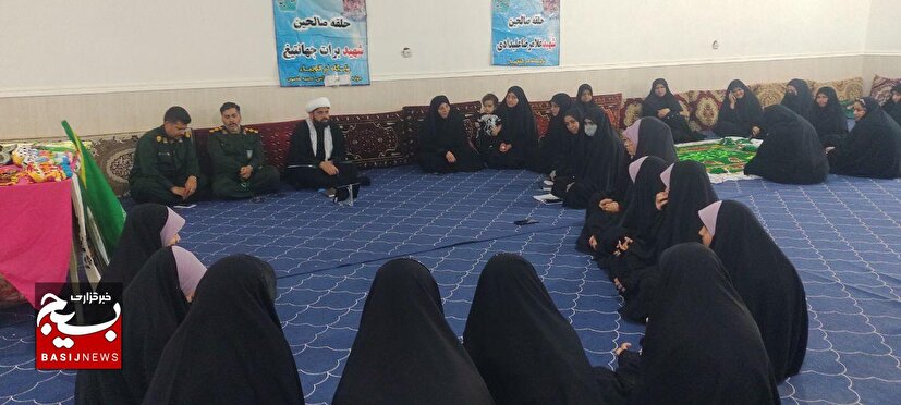 حلقات صالحین بستر تربیت نیروهای مؤمن، انقلابی و اثرگذار هستند