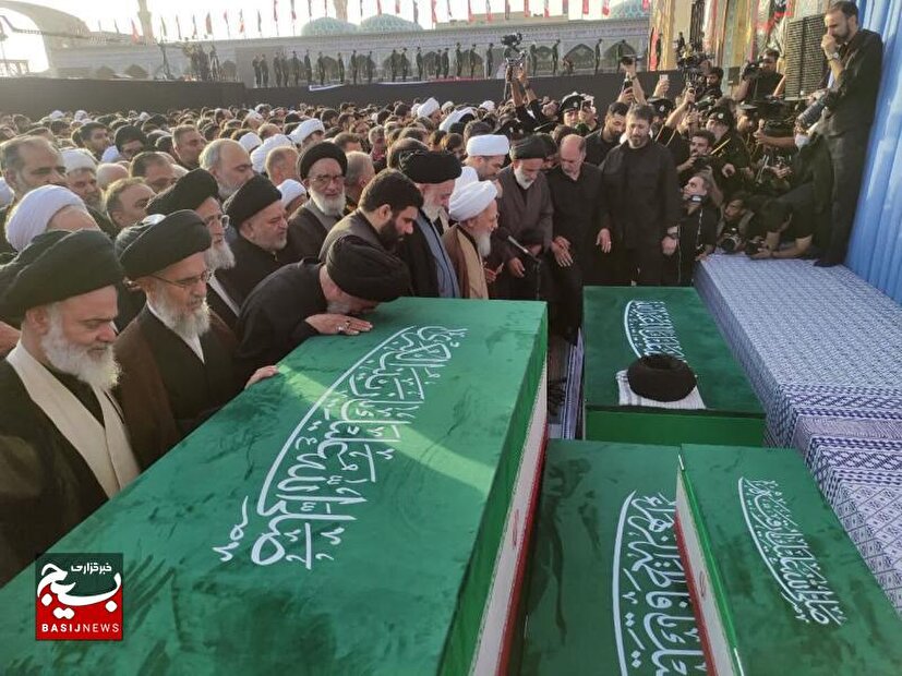 قم برای وداع تاریخی برخاست
