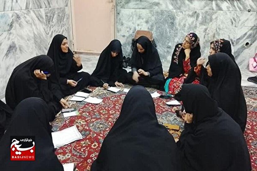 رسالت بزرگ خادمان بسیجی در مسیر خدمت به زائران در مراسم تشییع رهبر شهید معظم انقلاب
