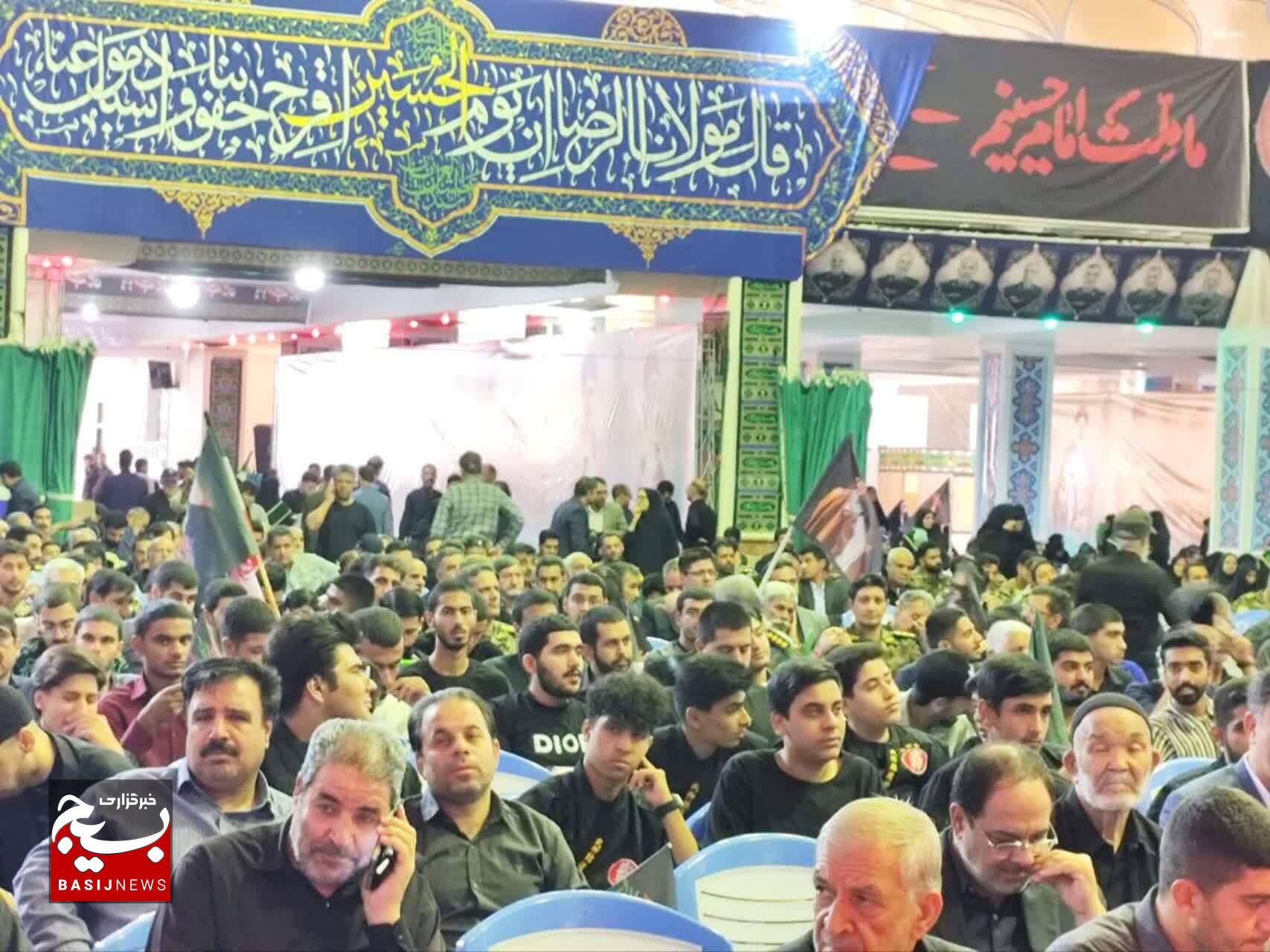 تجدید عهد ورزشکاران، هنرمندان و جوانان کرمان با آرمان‌های امام شهید