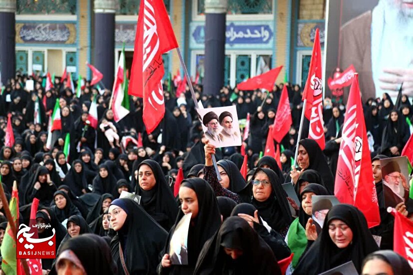 تقدیر سازمان بسیج رسانه از روایتگری اصحاب رسانه در تشییع امام شهید درقم 