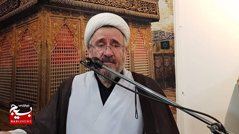 برگزاری مراسم بزرگداشت رهبر شهید انقلاب با حضور کارکنان دفاتر کارگزاری حج و زیارت استان اردبیل