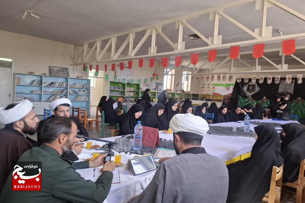 برگزاری نشست هم‌اندیشی ارکان تربیتی «صالحین» در کبودراهنگ+تصاویر