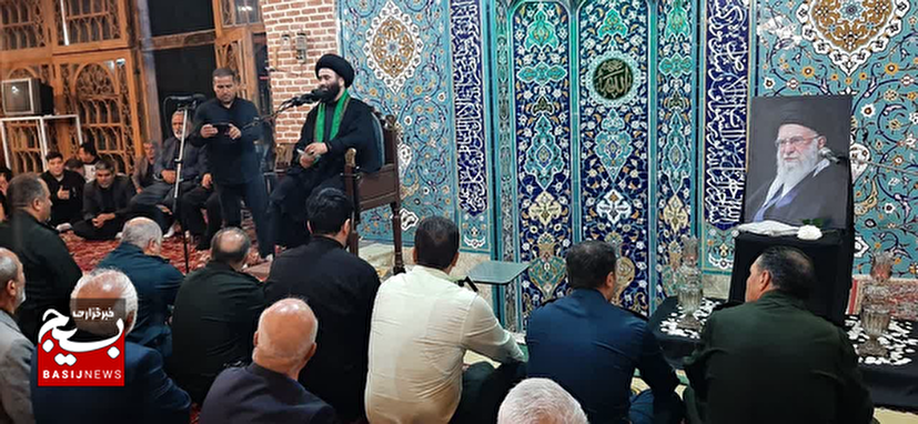 رهبر شهید با بصیرت و دانش خود، دل‌ها را تسخیر کرد
