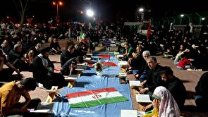 عاشقان قرآن در سوگ قائد شهید اشک تلاوت کردند