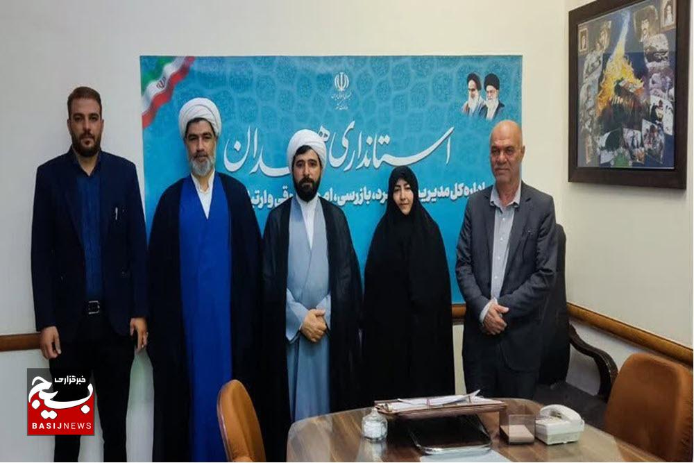 استقرار میز خدمت دائمی استانداری در محل برگزاری نماز جمعه همدان