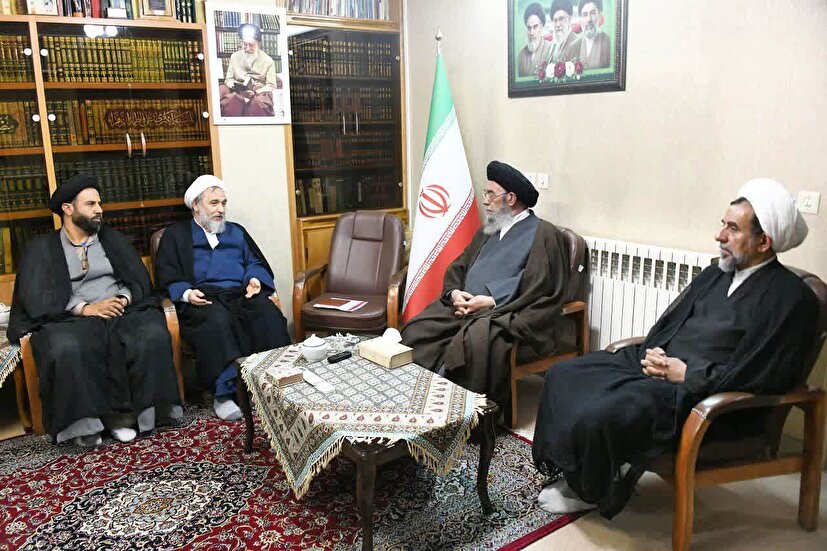تاکید امام جمعه اصفهان بر بازنگری در نظام تبلیغ دینی و تربیت مبلغان تراز انقلاب