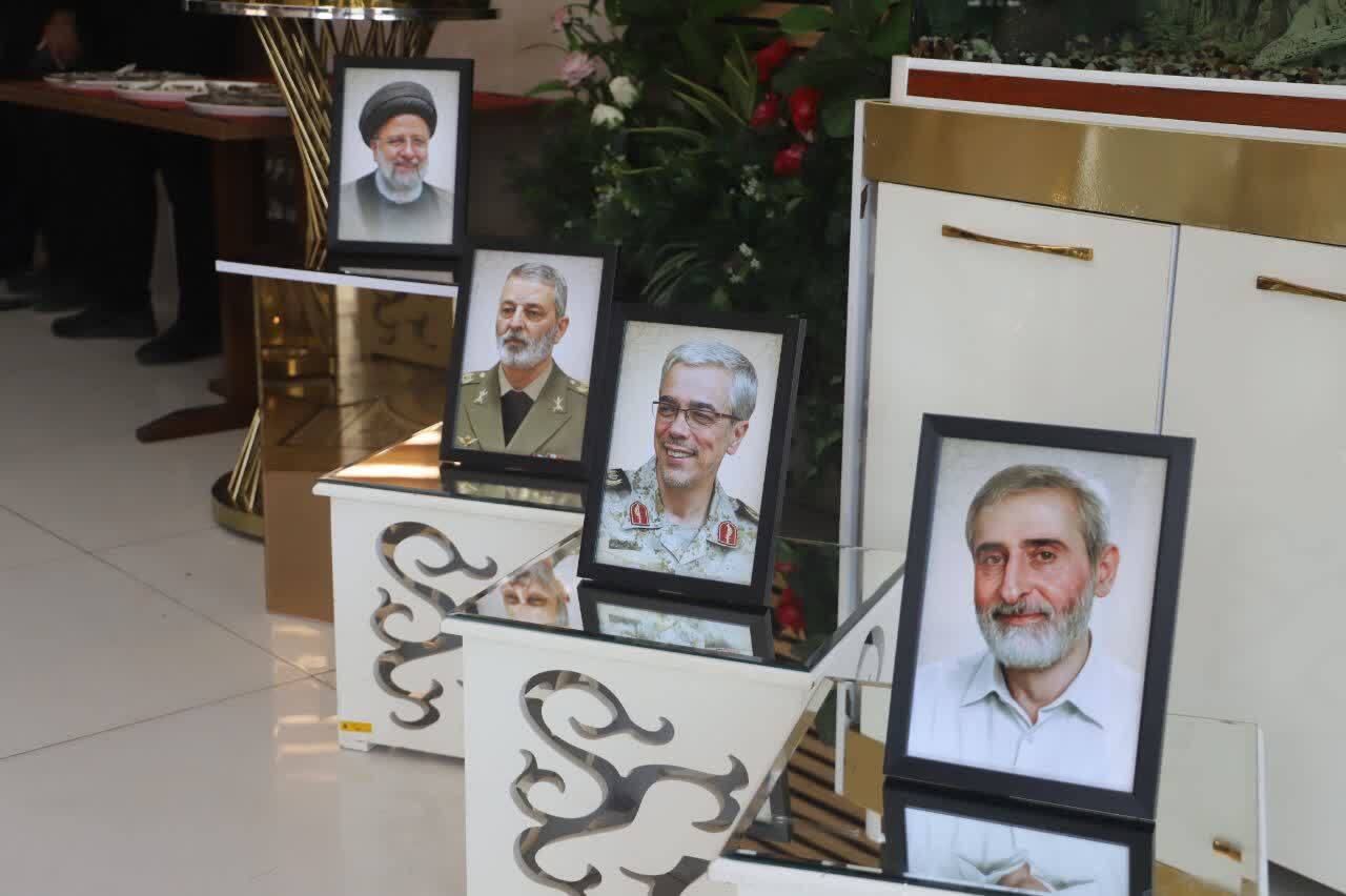 شخصیت امام شهید در ظرف زمان نمیگنجد/ از تسلط بر ادبیات فارسی و عرب تا زندگی زاهدانه شخصیت امام شهید در ظرف زمان نمیگنجد/ از تسلط بر ادبیات فارسی و عرب تا زندگی زاهدانه