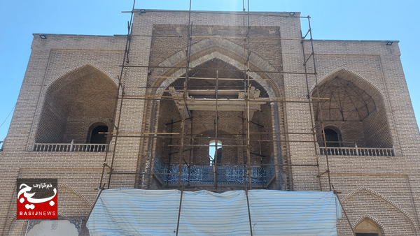آغاز احیای کاشیکاری سردر میراث جهانی شیخ صفیالدین اردبیل آغاز احیای کاشیکاری سردر میراث جهانی شیخ صفیالدین اردبیل