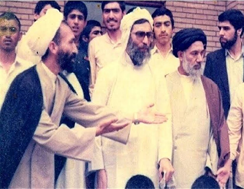 نگاه برادران اهل سنت سیستان و بلوچستان به رهبر شهید انقلاب