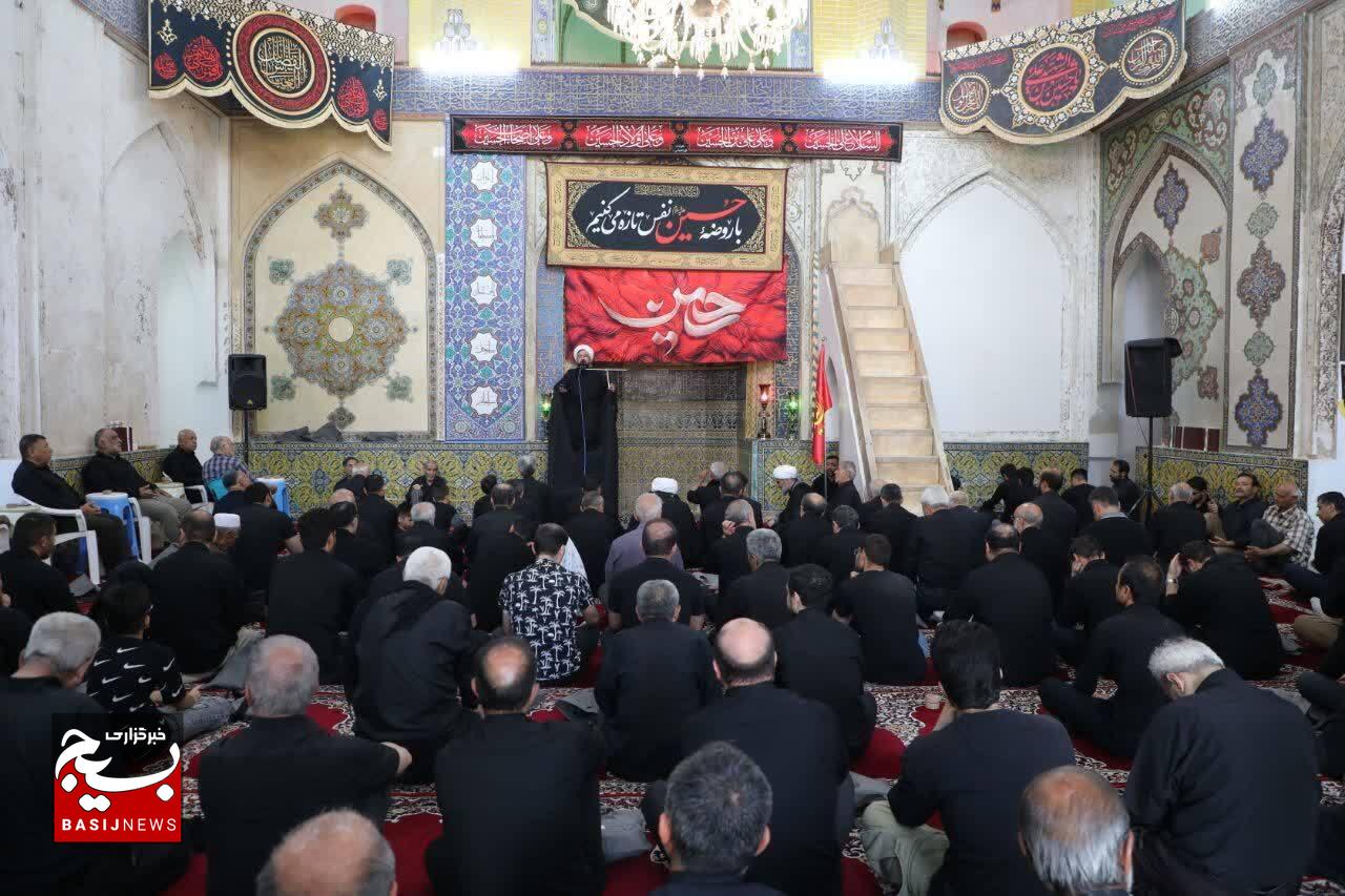 اقامه نماز، نماد پیوند عمیق عبادت با جهاد و شهادت است