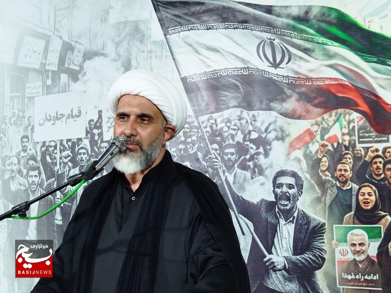 شب تاسوعا با نوای سوگ و مداحی