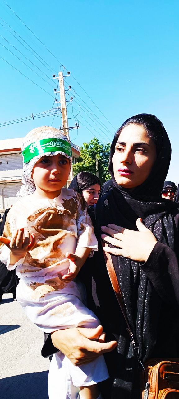 طنین «یا حسین» در قلب لرستان؛ از طفل شیرخواره تا پیران کهن‌سال/ وقتی شش‌ماهه‌های لرستان هم‌نوای زینب می‌شوند