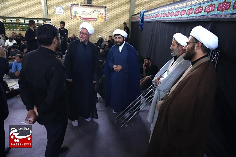 بازدید مسئول نمایندگی ولی فقیه در سپاه انصارالحسین(ع) از موکب شهدای بانک صادرات همدان