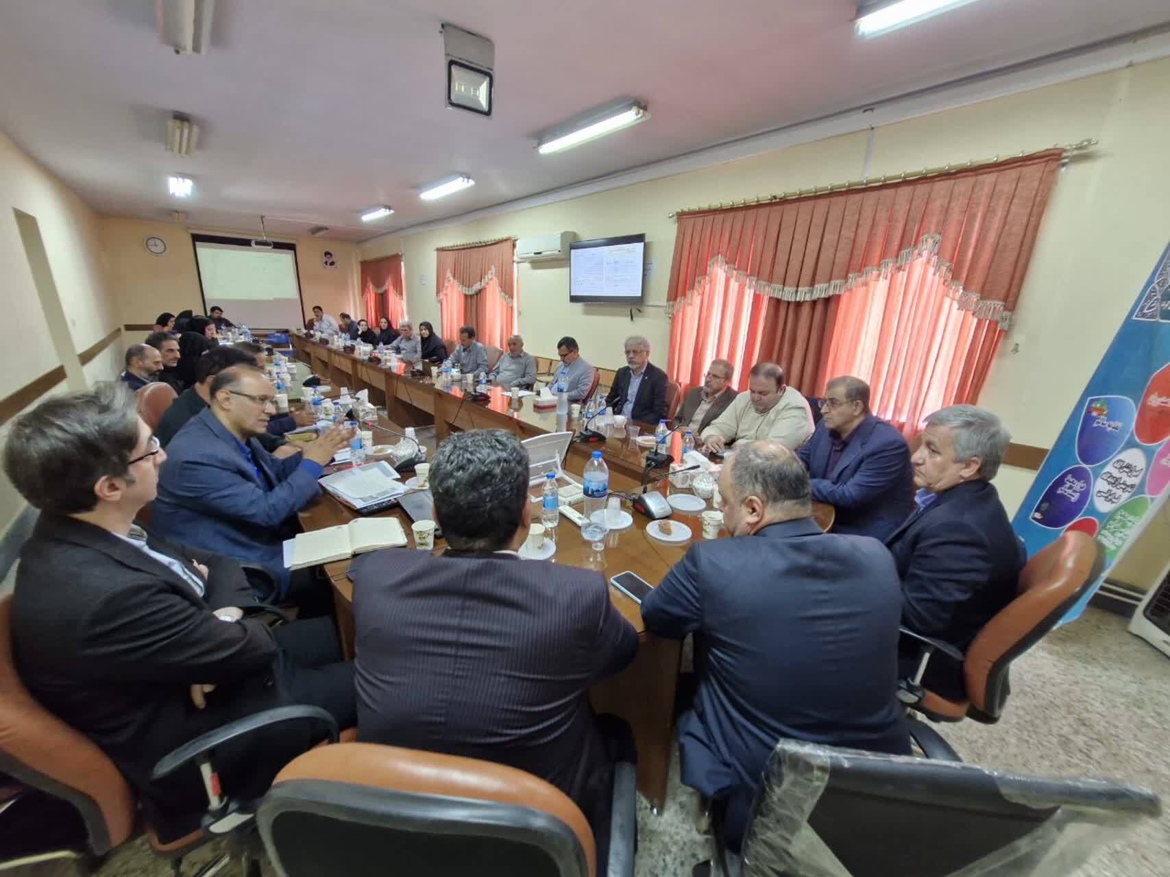 جزییات طرح ملی پزشک خانواده در تاکستان بررسی شد