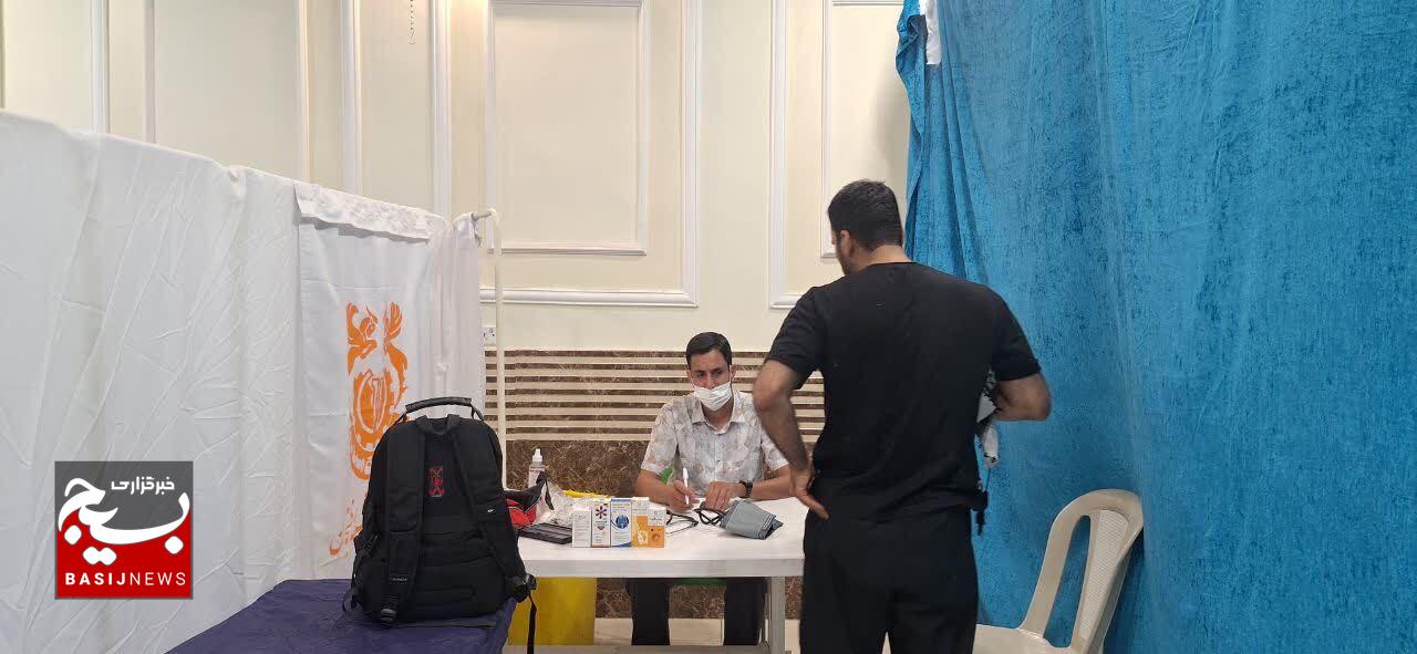گروه جهادی شهدای صنعت مس رفسنجان در خدمت زائران اربعین +تصاویر