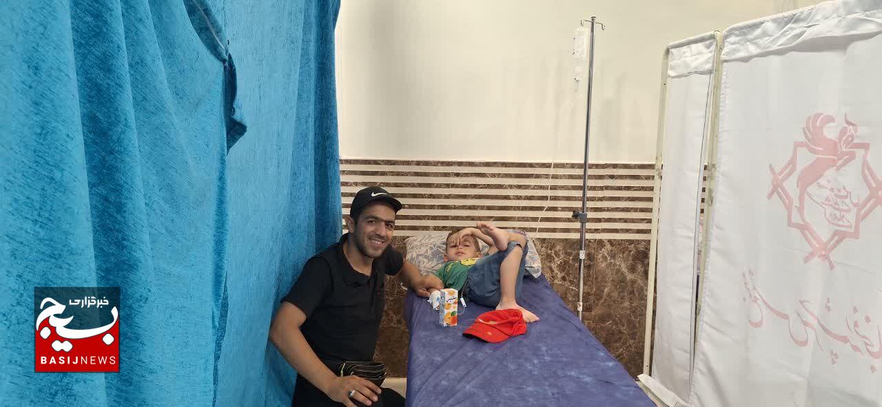 گروه جهادی شهدای صنعت مس رفسنجان در خدمت زائران اربعین +تصاویر