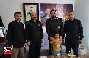 دیدار مسئول مرکز ارتباطات، رسانه و تبلیغات دفاعی ستاد کل نیرو‌های مسلح و قرارگاه مرکزی حضرت خاتم الانبیا (ص)، با خانواده گرانقدر شهیدان جنگ ۱۲ روزه استان البرز