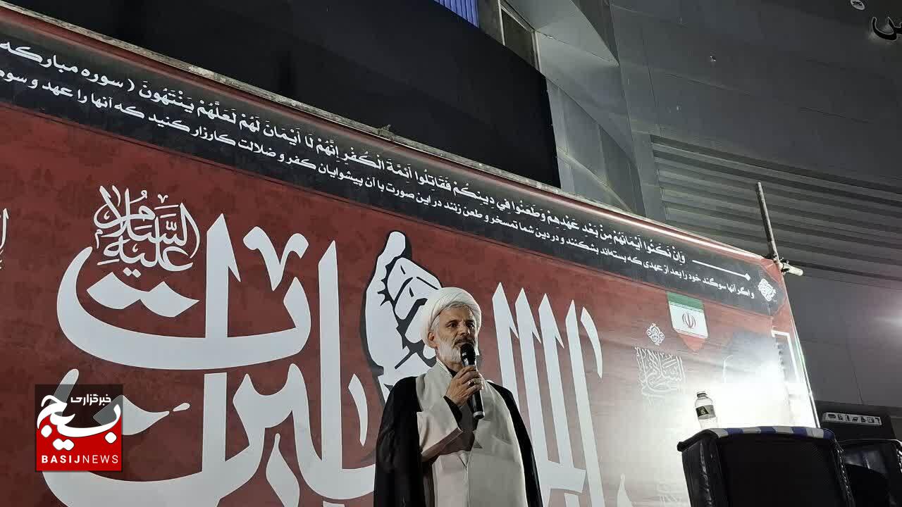 حضور مردم مبعوث شده در خیابان نمایش قدرت و اقتدار ملی است