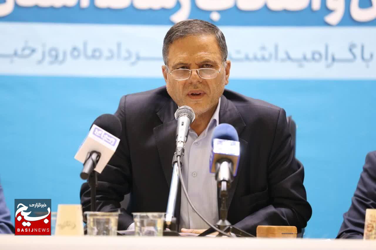 روایت عملکردها، مطالبهگری و امیدآفرینی رسانهها در کنار یکدیگر ضروری است روایت عملکردها، مطالبهگری و امیدآفرینی رسانهها در کنار یکدیگر ضروری است