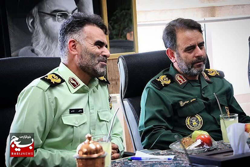 دیدار فرمانده سپاه استان زنجان با فرمانده  جدید نیروی انتظامی استان