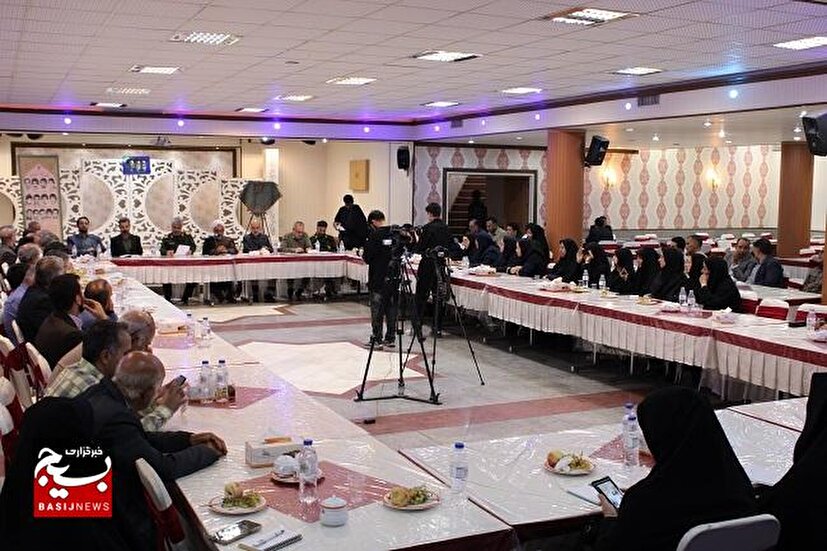 نشست صمیمانه فرمانده سپاه الغدیر یزد با خبرنگاران