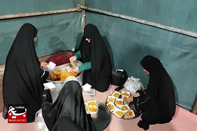 پذیرایی بسیجیان از حماسه‌ آفرینان کوی ثارالله