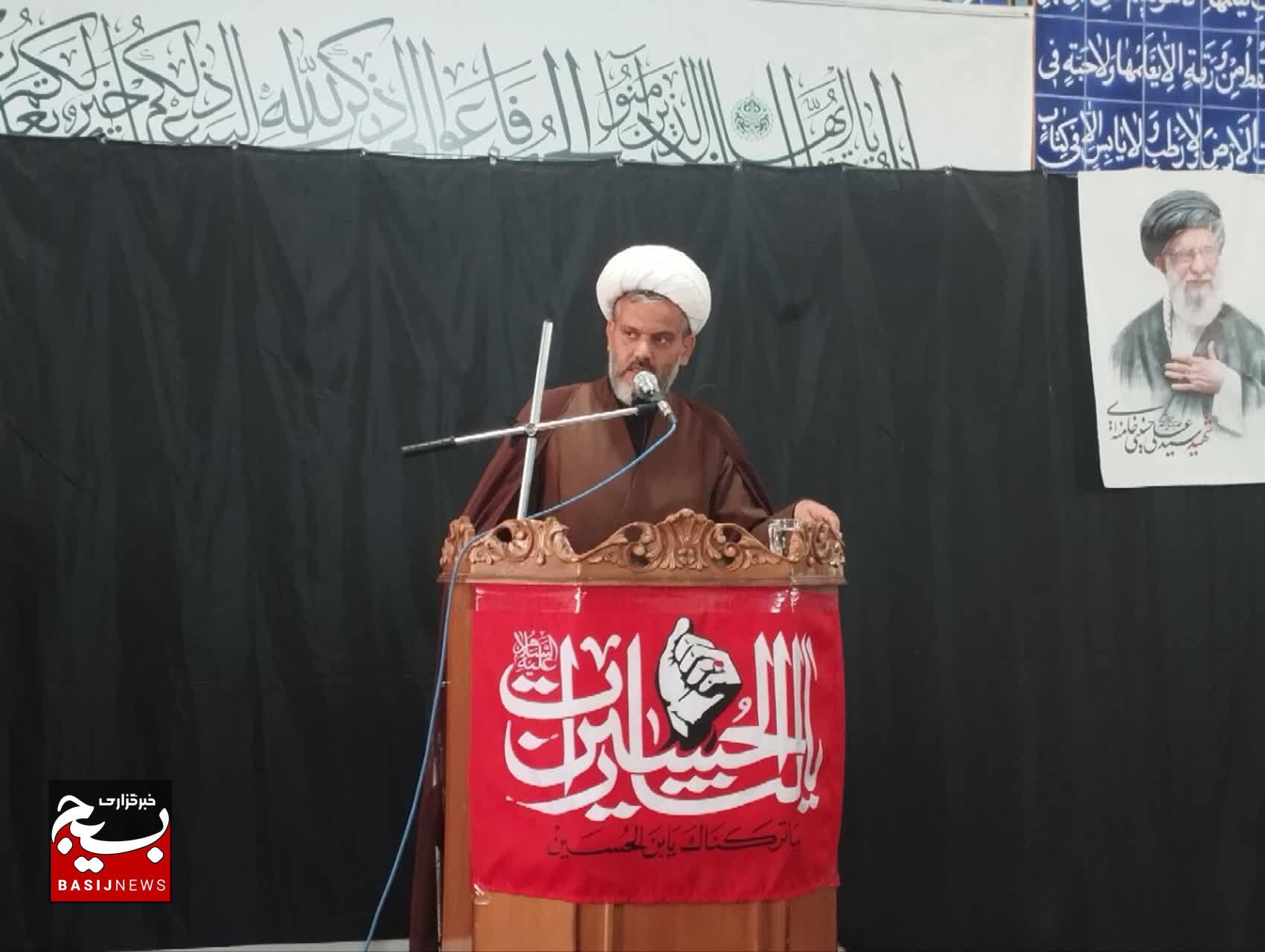 نمازجمعه میراث انبیاء و راهی برای شیعه شدن است/ دشمن با خطای محاسباتی به دنبال جنگ ترکیبی