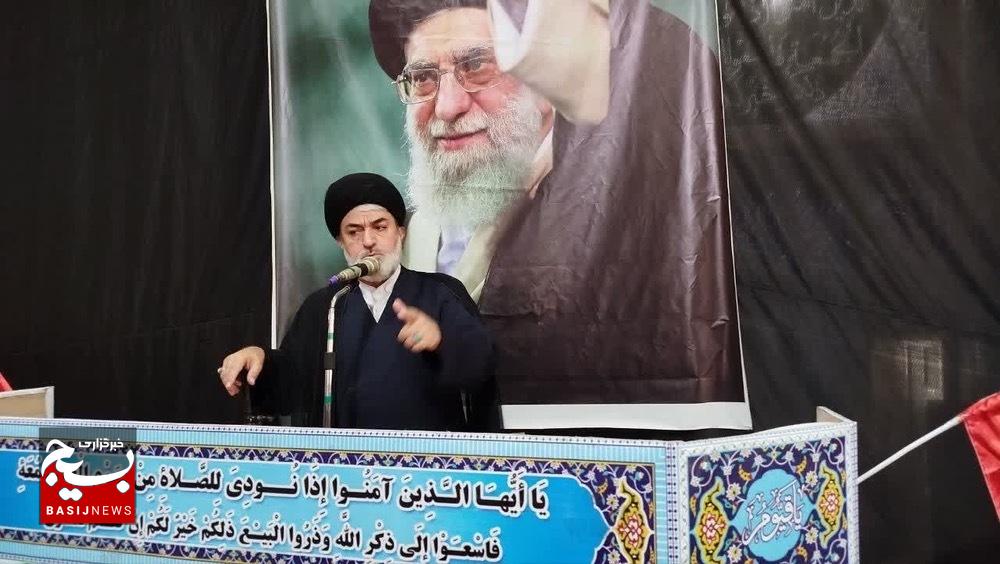 نماز جمعه، محور وحدت ملی و خنثی‌کننده توطئه‌های دشمن است