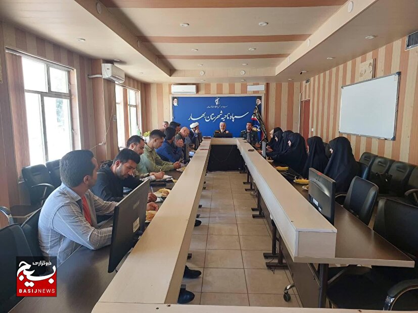 خبرنگاران، علمداران جبهه مقابله با نظام سلطه و روایتگران حقیقت هستند