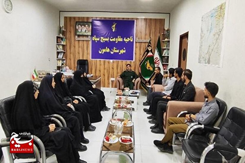 دیدار صمیمانه فرمانده ناحیه هامون با خبرنگاران؛ تأکید بر حمایت از فعالان عرصه رسانه