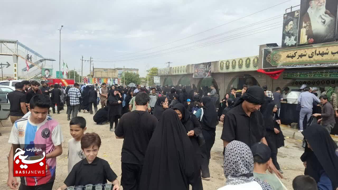 پیاده‌روی سنتی ۲۸ صفر در قوچان با حضور هزاران دلداده اهل‌بیت(ع) برگزار شد