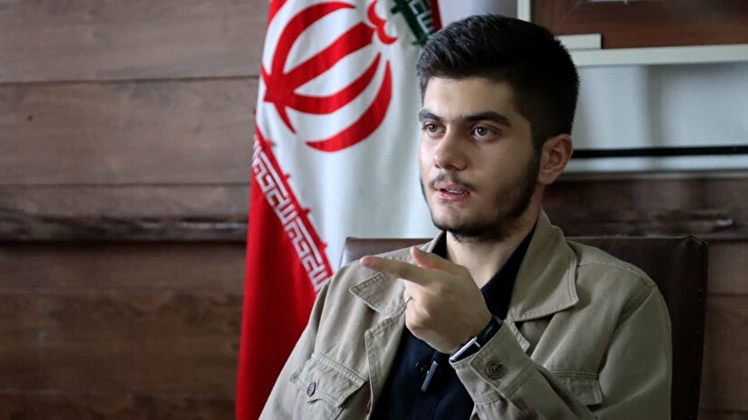  نوجوان موفق شاهین‌دژی در مسیر فتح قله‌های هوش مصنوعی؛ از ساخت کوادکوپتر تا طراحی بازی و راه‌اندازی مرکز...