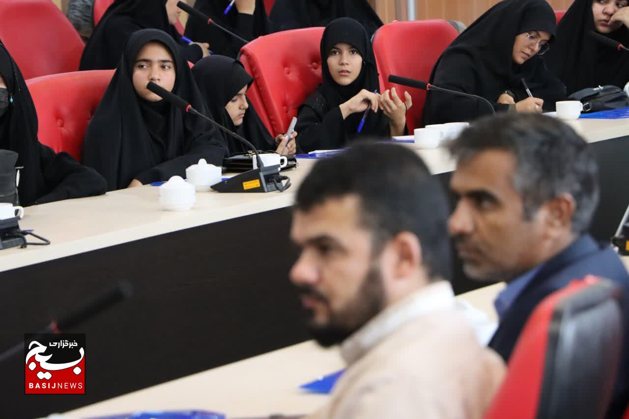 برگزاری دوره توانمندسازی خبرنگاران و مدیران روابط‌عمومی خواف و رشتخوار