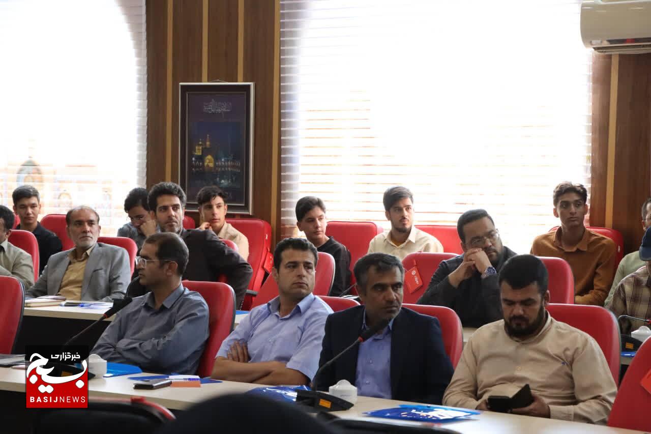 برگزاری دوره توانمندسازی خبرنگاران و مدیران روابط‌عمومی خواف و رشتخوار