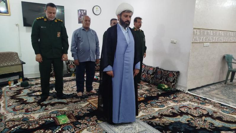 دیدار فرمانده سپاه امام حسین(ع) دلوار با آزاده دفاع مقدس ابراهیم مرادی