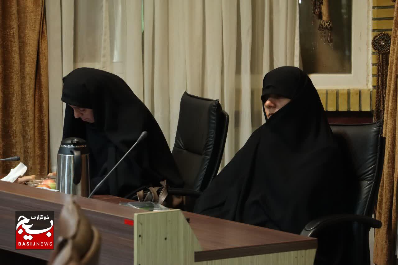 فلسفه وجودی روحانیت در سپاه و بسیج، تربیت انسان است