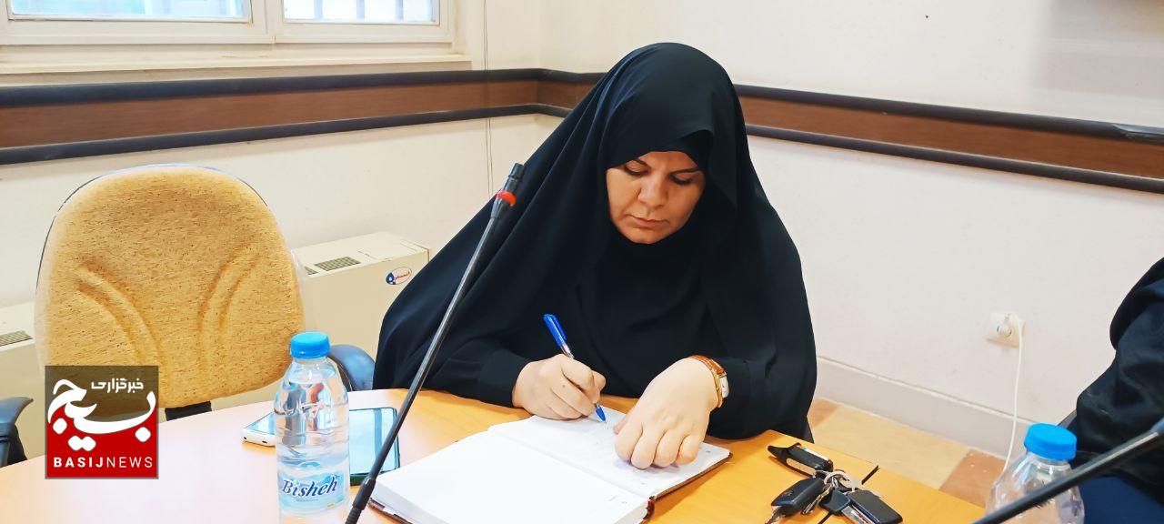 برگزاری نشست آسیب‌شناسی و هم‌اندیشی جشنواره استانی «خرم‌دخت» در لرستان