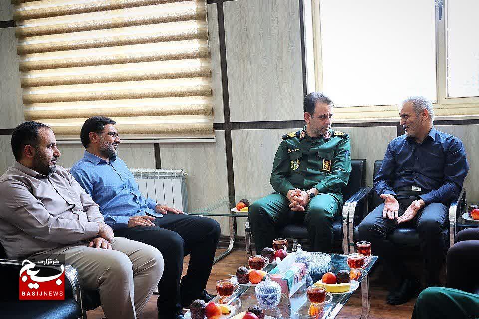 دیدار سردار سهندی فرمانده سپاه انصارالمهدی (عج) استان با رئیس دانشگاه علوم پزشکی زنجان 