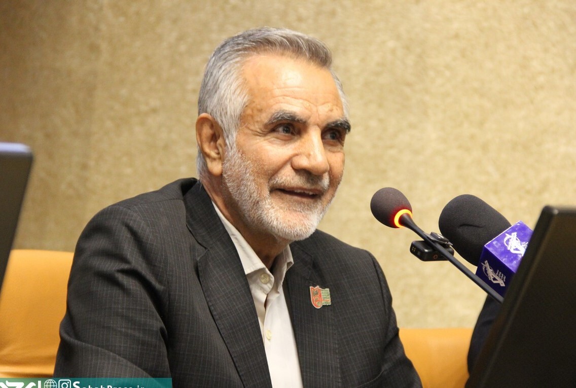 ترسیم نقشهراهِ «افسرانِ جنگِ روایتها» در فارس/ از نبردِ ادراکی دشمن تا ضرورتِ «نقد منصفانه و دفاع عالمانه» ترسیم نقشهراهِ «افسرانِ جنگِ روایتها» در فارس/ از نبردِ ادراکی دشمن تا ضرورتِ «نقد منصفانه و دفاع عالمانه»