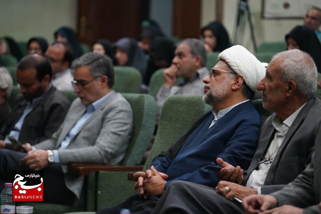 تجلیل از اصحاب رسانه استان کرمان با حضور سردار نظری
